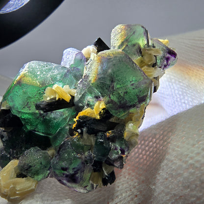 Cube de fluorite fantôme hexagonal, muscovite, tourmaline Schörl Erongo, Namibie 41*28*21mm 
