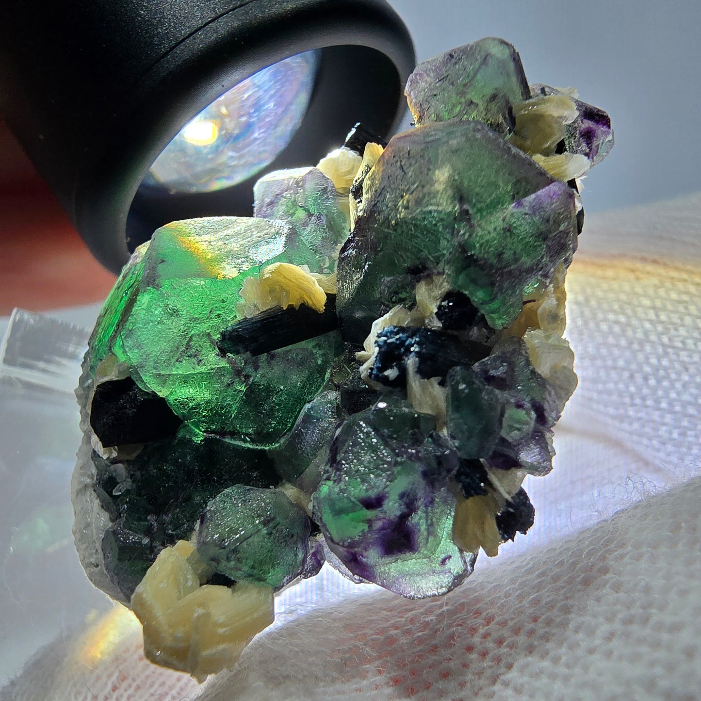 Cube de fluorite fantôme hexagonal, muscovite, tourmaline Schörl Erongo, Namibie 41*28*21mm 