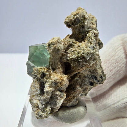 Spécimen de cube de fluorite fantôme zonal, de muscovite et de tourmaline Schorl, Erongo, Namibie, 37 x 25 x 21 mm 