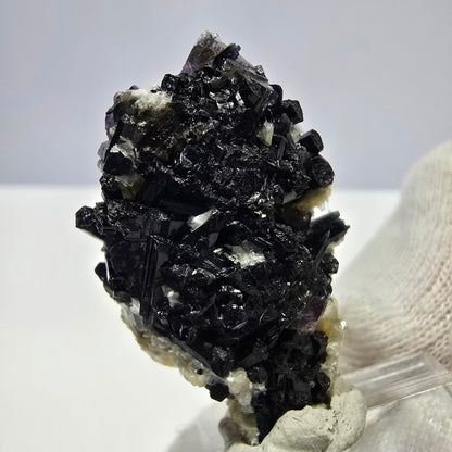 Cubes de fluorite fantôme colorés, tourmaline scholle muscovite hyalite, Erongo, Namibie, 36 x 24 x 15 mm 
