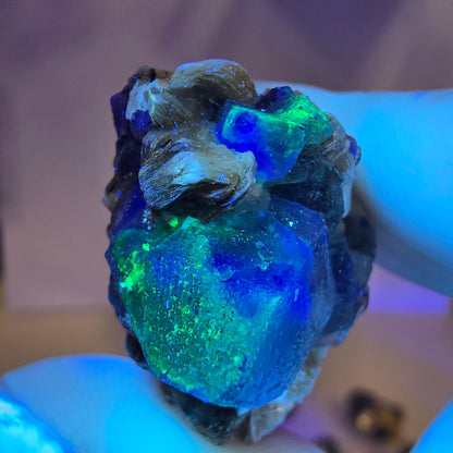 Lot de 16 tourmalines Schörl, fluorite fantôme, hyalite, stade muscovite, Erongo, Namibie 