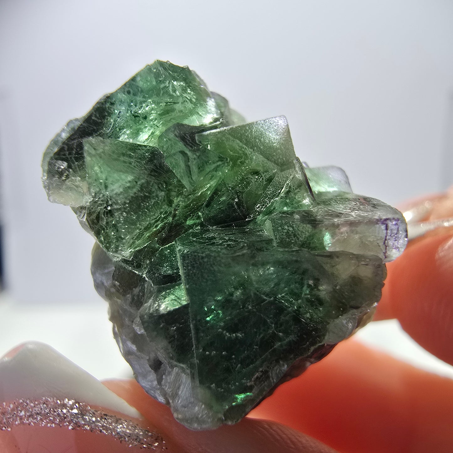 Lot de 16 fluorites fantômes, hyalites, tourmalines Schörl, muscovites, Erongo, Namibie