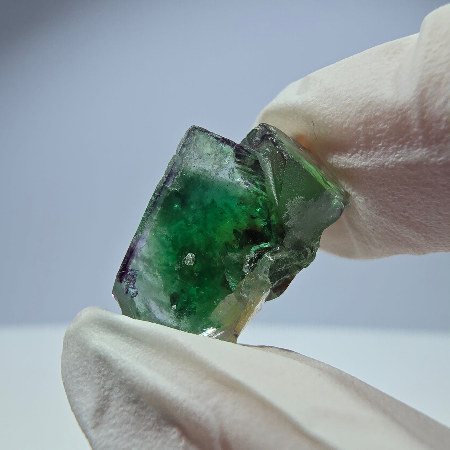 Cube de fluorite fantôme, zonal, qualité muscovite Erongo, Namibie 18*12*9mm 