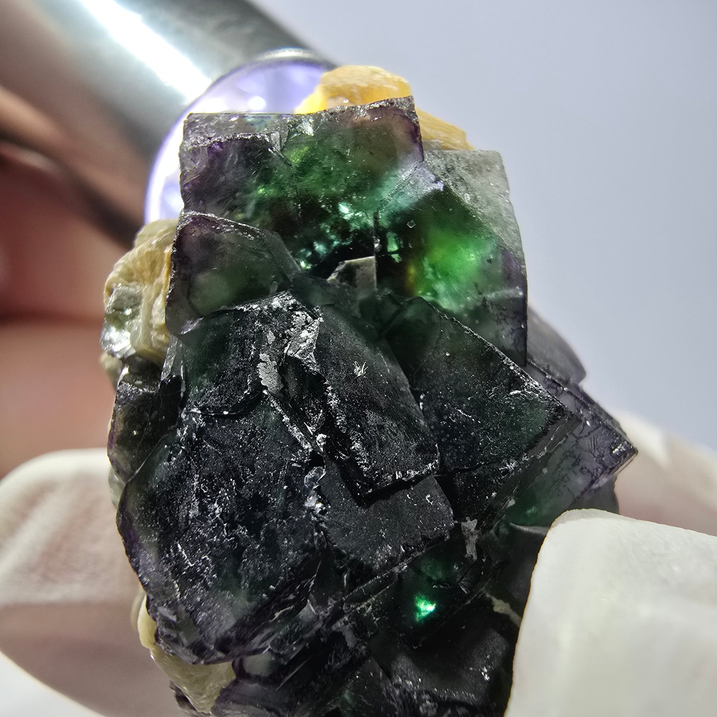 Cube de fluorite fantôme, zonal, muscovite, spécimen de tourmaline Schorl, Erongo, Namibie, 37 x 24 x 20 mm 