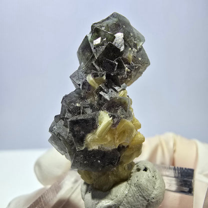 Cubes de fluorite fantôme colorés, spécimen de muscovite, Erongo, Namibie, 33 x 20 x 16 mm 