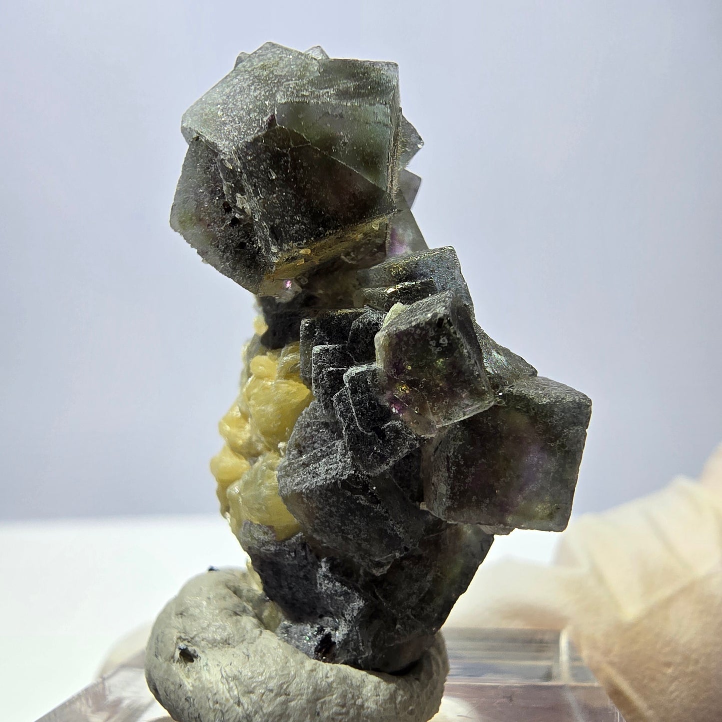 Cubes de fluorite fantôme colorés, spécimen de muscovite, Erongo, Namibie, 33 x 20 x 16 mm 