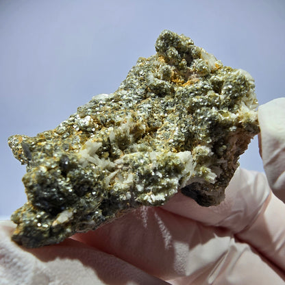 Rare spécimen de muscovite et de tourmaline Schorl, éclat métallique, Erongo, Namibie 40*28*19 mm 