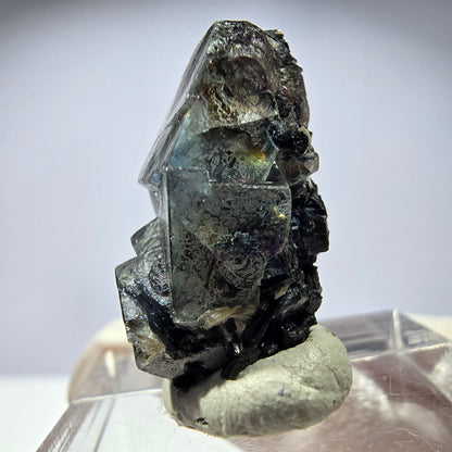 Cubes de fluorite fantôme colorés, muscovite, tourmaline Schorl, hyalite Erongo, Namibie 27 x 15 x 15 mm 