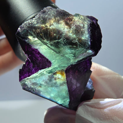 Spécimen de cube de fluorite fantôme vert violet zonal 11:11 Angel Pocket, Namibie 45*32*17mm 