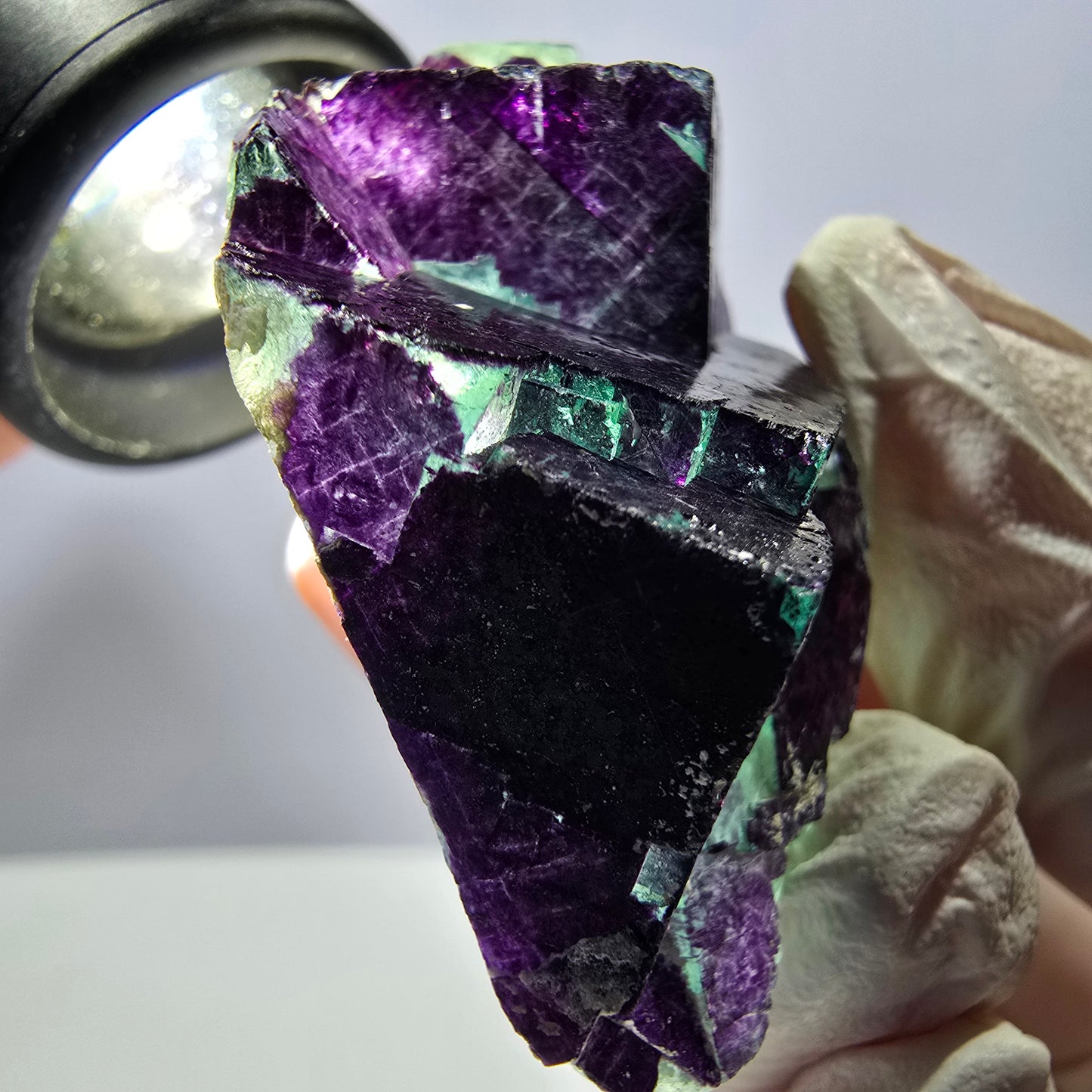 Spécimen de cube de fluorite fantôme vert violet zonal 11:11 Angel Pocket, Namibie 54*34*18mm 
