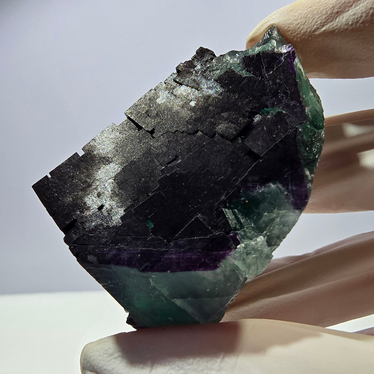 Spécimen de cube de fluorite fantôme vert violet zonal 11:11 Angel Pocket, Namibie 61*40*33mm 