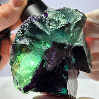 Spécimen de cube de fluorite fantôme vert violet zonal 11:11 Angel Pocket, Namibie 57*48*28mm 
