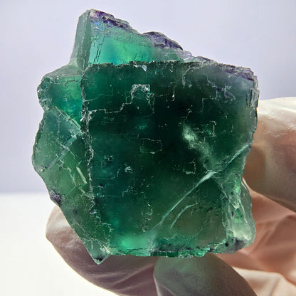 Spécimen de cube de fluorite fantôme transparente, vert parqueté, Okorusu, Namibie, 53 x 40 x 30 mm 