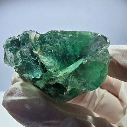 Spécimen de cube de fluorite fantôme transparente, vert parqueté, Okorusu, Namibie, 48 x 38 x 23 mm 