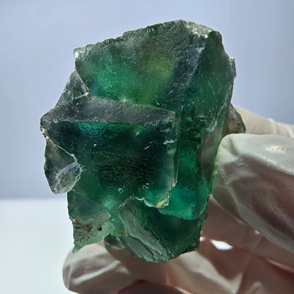 Spécimen de cube de fluorite fantôme transparente, vert parqueté, Okorusu, Namibie, 48 x 29 x 25 mm 