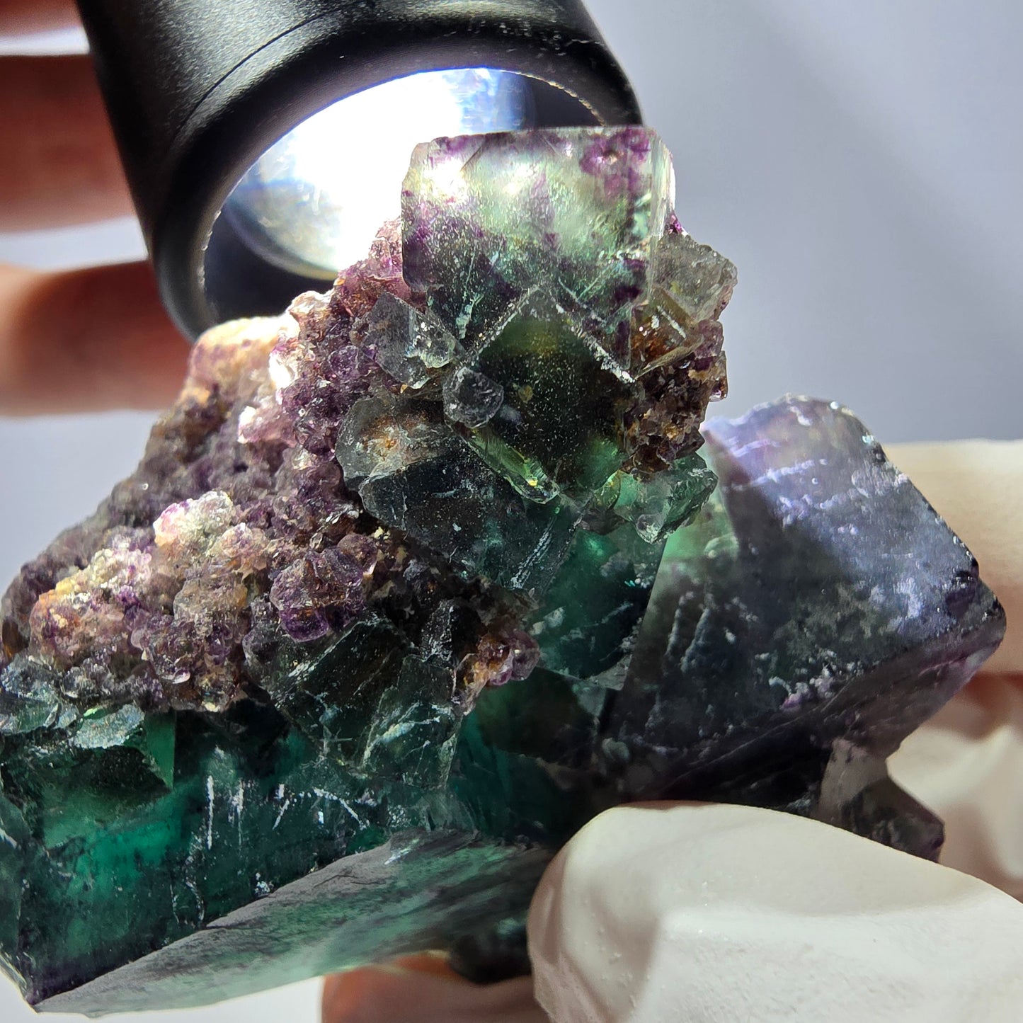 Spécimen de cube de fluorite fantôme, parqueté vert violet Okorusu, Namibie 56*43*28 mm 