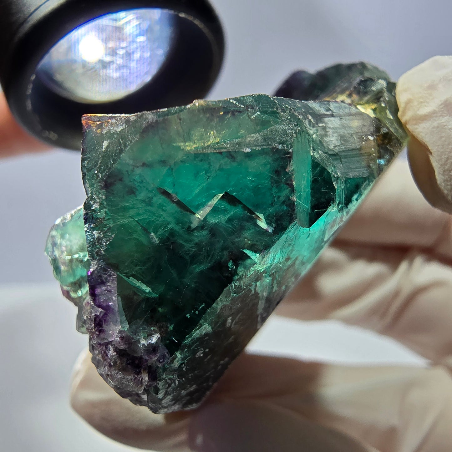 Spécimen de cube de fluorite fantôme, parqueté vert violet Okorusu, Namibie 56*43*28 mm 
