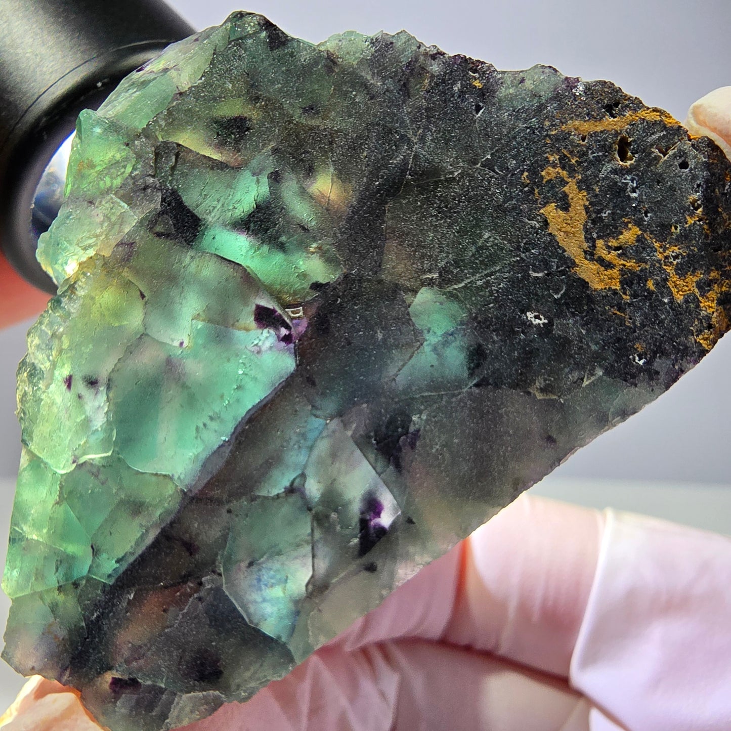 Spécimen de cube de fluorite fantôme, parqueté vert violet Okorusu, Namibie 64*41*19 mm 