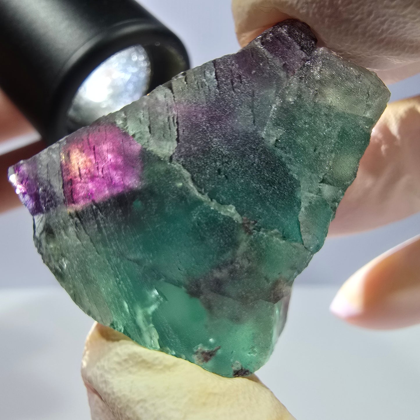 Spécimen de cube de fluorite fantôme, parqueté vert violet Okorusu, Namibie 38*34*25 mm 