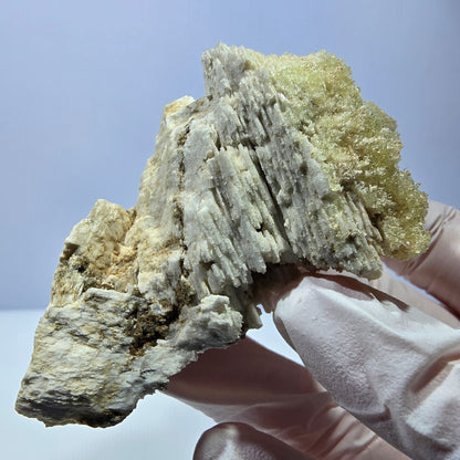 Opale hyalite rare, spécimen d'orthose Erongo, Namibie 79*49*39mm 
