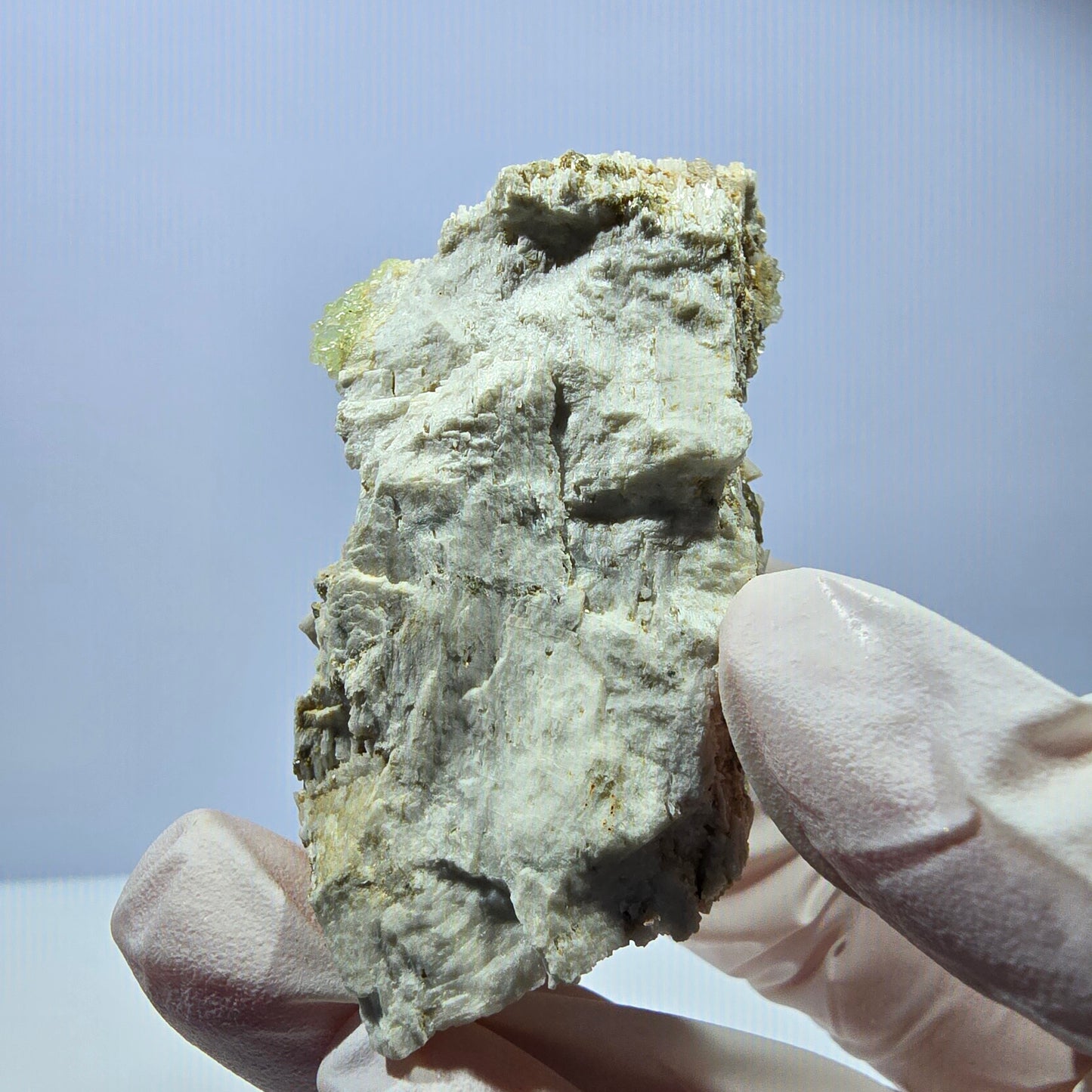 Opale hyalite rare, spécimen d'orthose Erongo, Namibie 71*30*29mm 