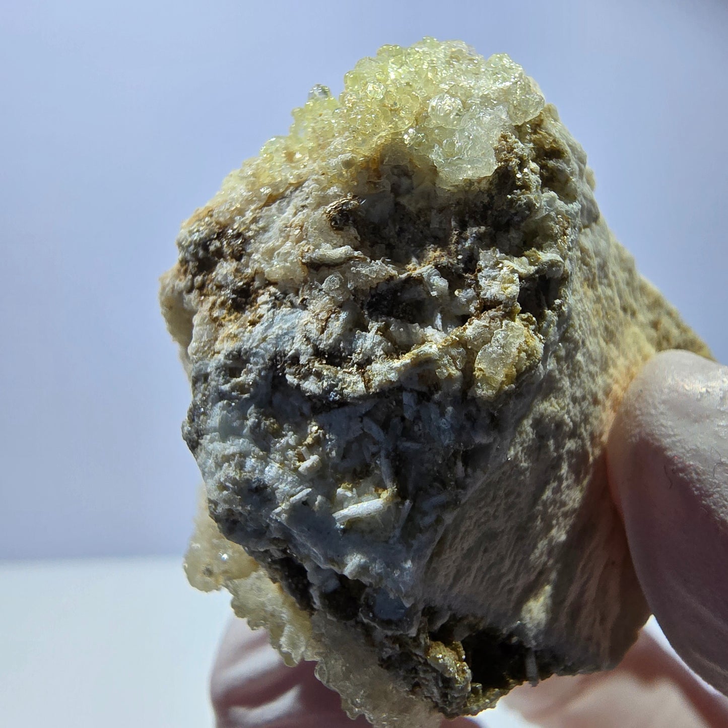 Opale hyalite rare, spécimen d'orthose Erongo, Namibie 48*44*37mm 
