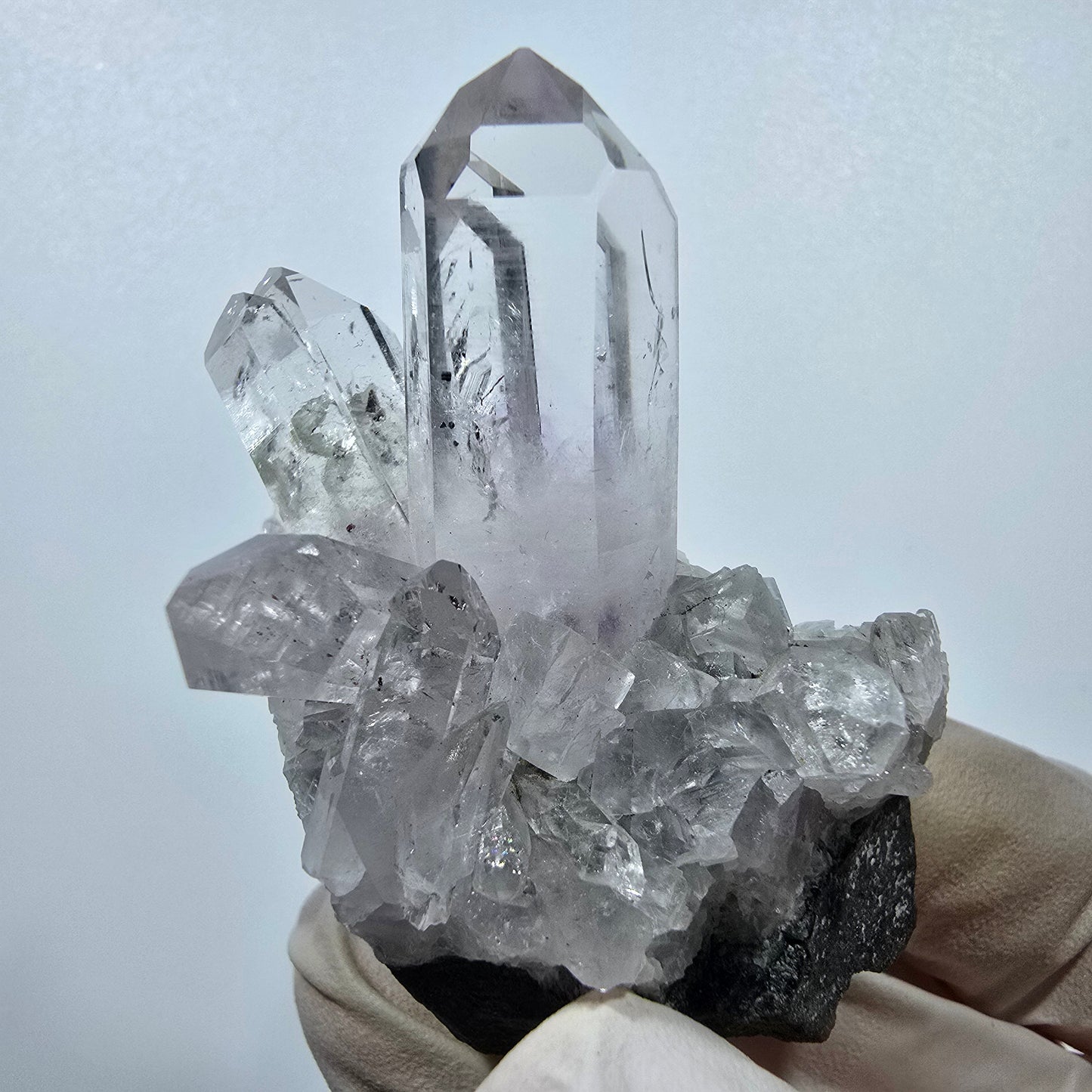 Spécimen d'améthyste fantôme, hématite, calcite, préhnite, mine de Streep, Namibie, 50 x 45 x 25 mm 