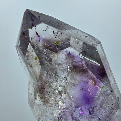 Enhydro Harlequin Phantom Amethyst, 2x Bubble Streep Mine Gobo. Namibie 43 x 22 x 13 mm 