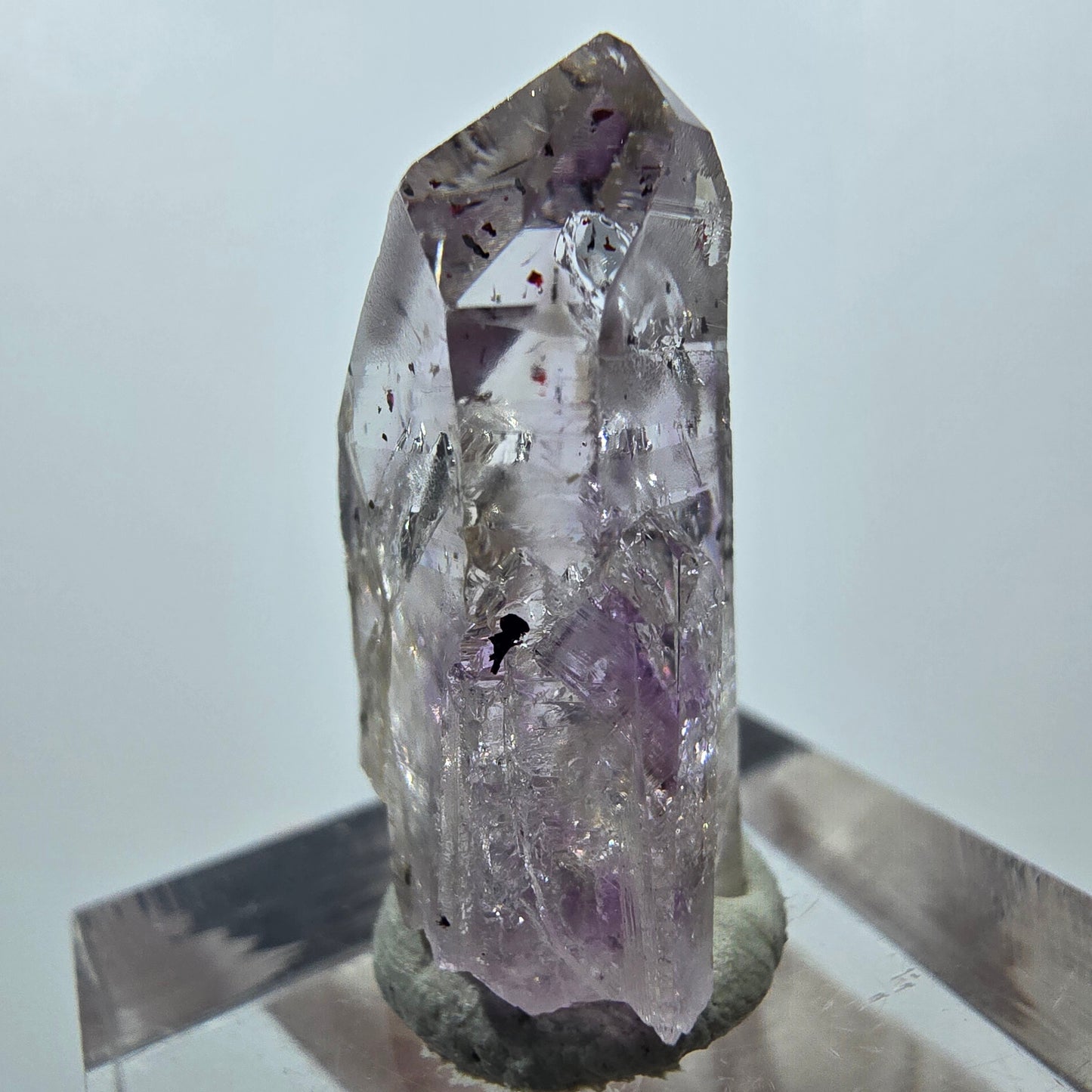 Mine d'améthyste Harlequin Phantom Streep, Goboboseb, Namibie, 26 x 14 x 11 mm 