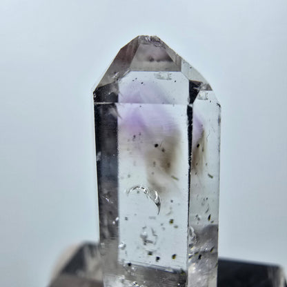 Mine d'améthyste Phantom Point Streep, Goboboseb, Namibie 28 x 11 x 7 mm 