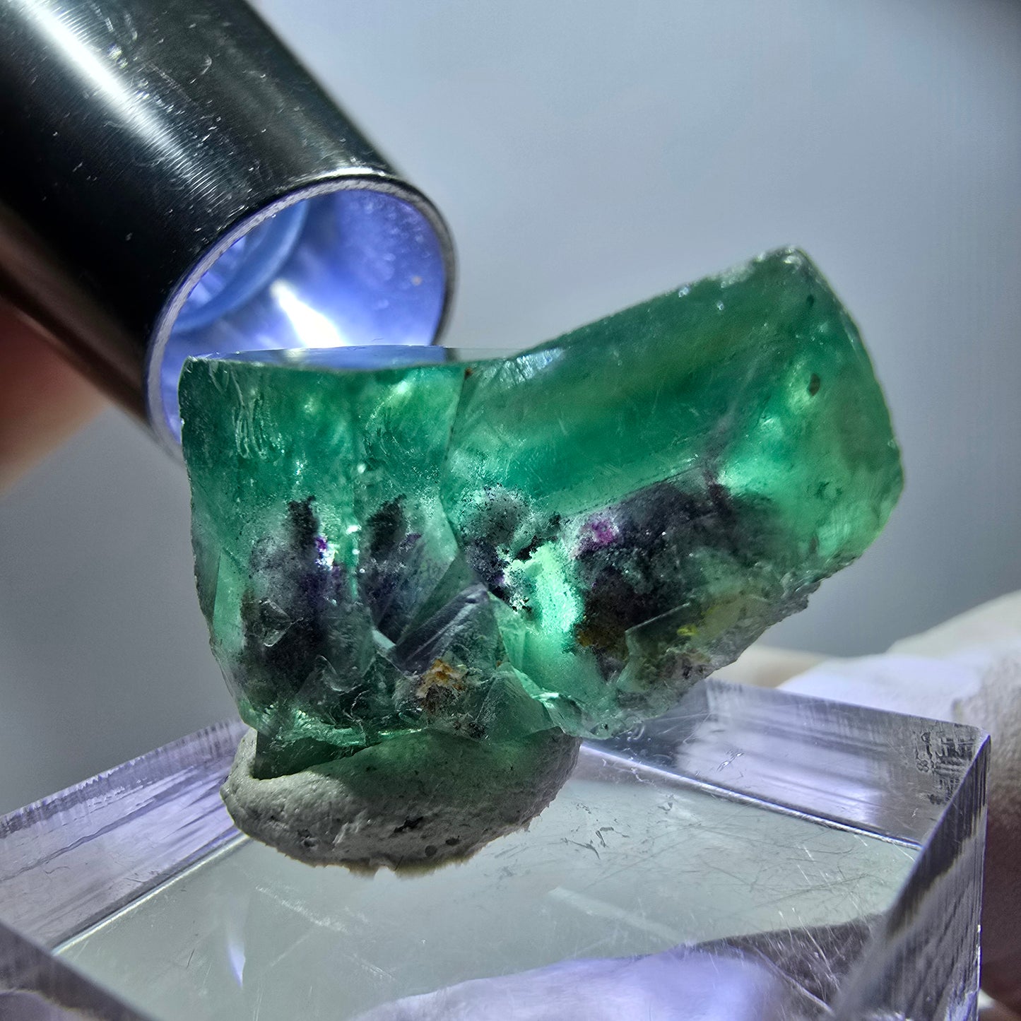 Spécimen rare de cube de fluorite, vert violet, Okorusu, Namibie, 25 x 16 x 14 mm 