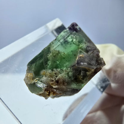 Cube de fluorite fantôme transparente parquetée, vert Okorusu, Namibie 15 x 14 x 12 mm 