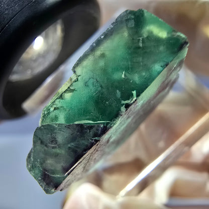 Cube de fluorite fantôme parqueté, vert violet Okorusu, Namibie 21*19*8mm 