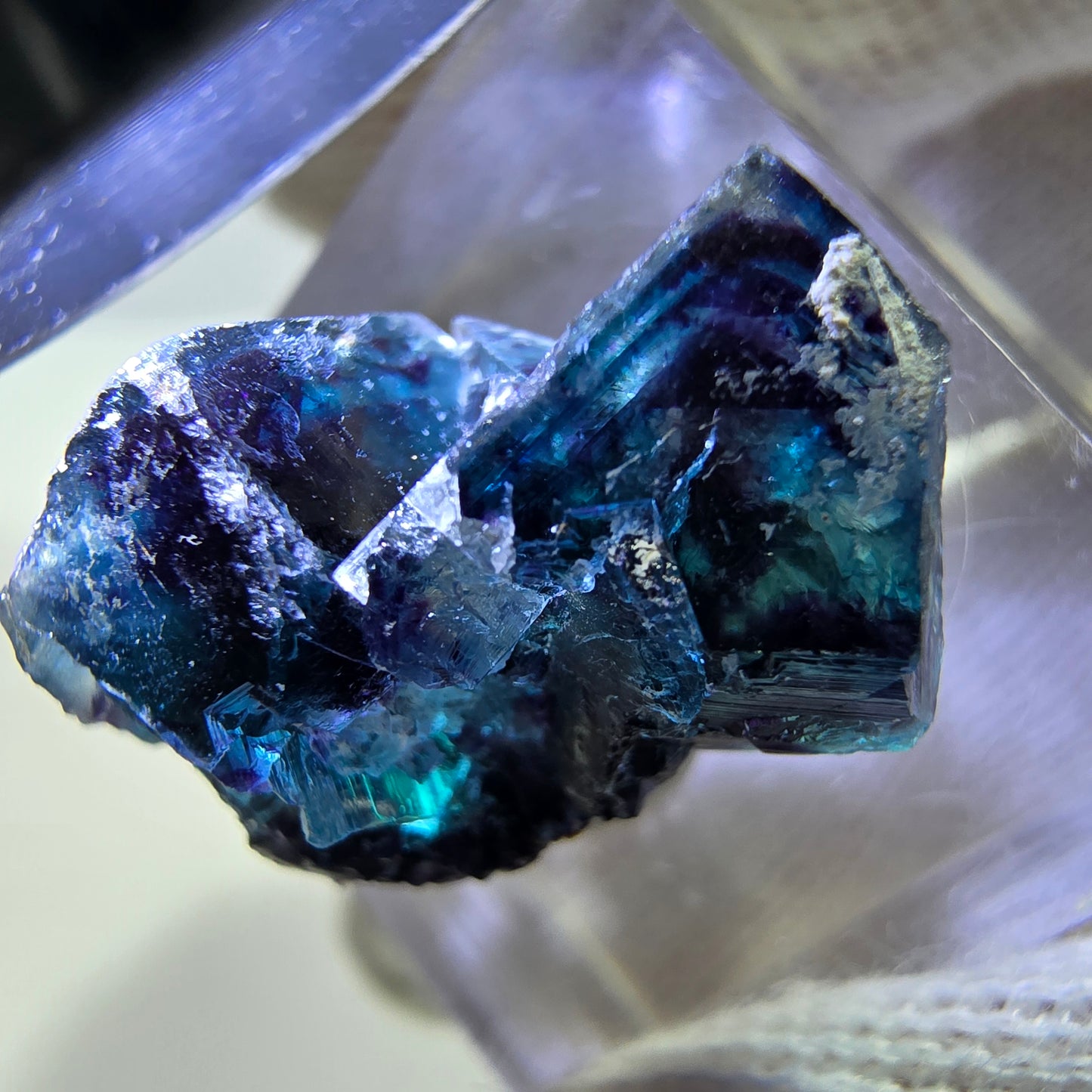 Spécimen de cube de fluorite fantôme, zonal – Nouvelle découverte ! Okorusu, Namibie, 23 x 14 x 12 mm 