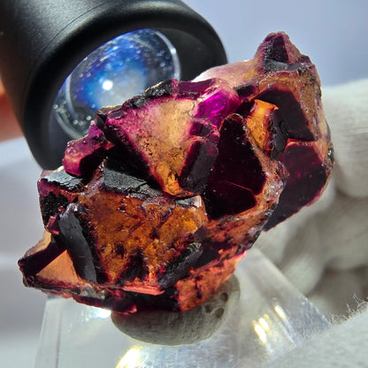 Spécimen rare de cube de fluorite fantôme zonal jaune violet Okorusu, Namibie 40*22*13mm 