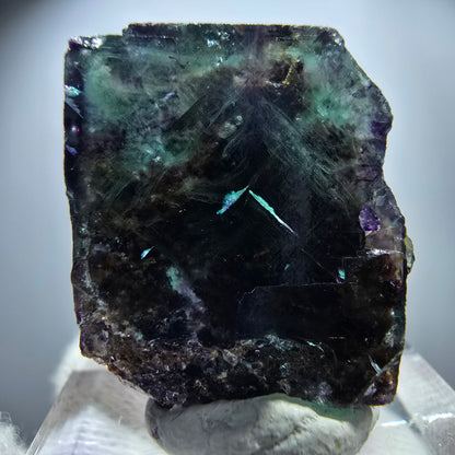 Spécimen rare de cube de fluorite fantôme zonal vert violet Okorusu, Namibie 29*25*16mm 