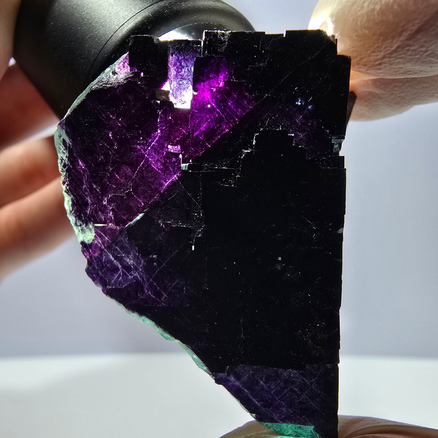 Spécimen de cube de fluorite fantôme vert violet zonal 11:11 Angel Pocket, Namibie 49*47*32mm 