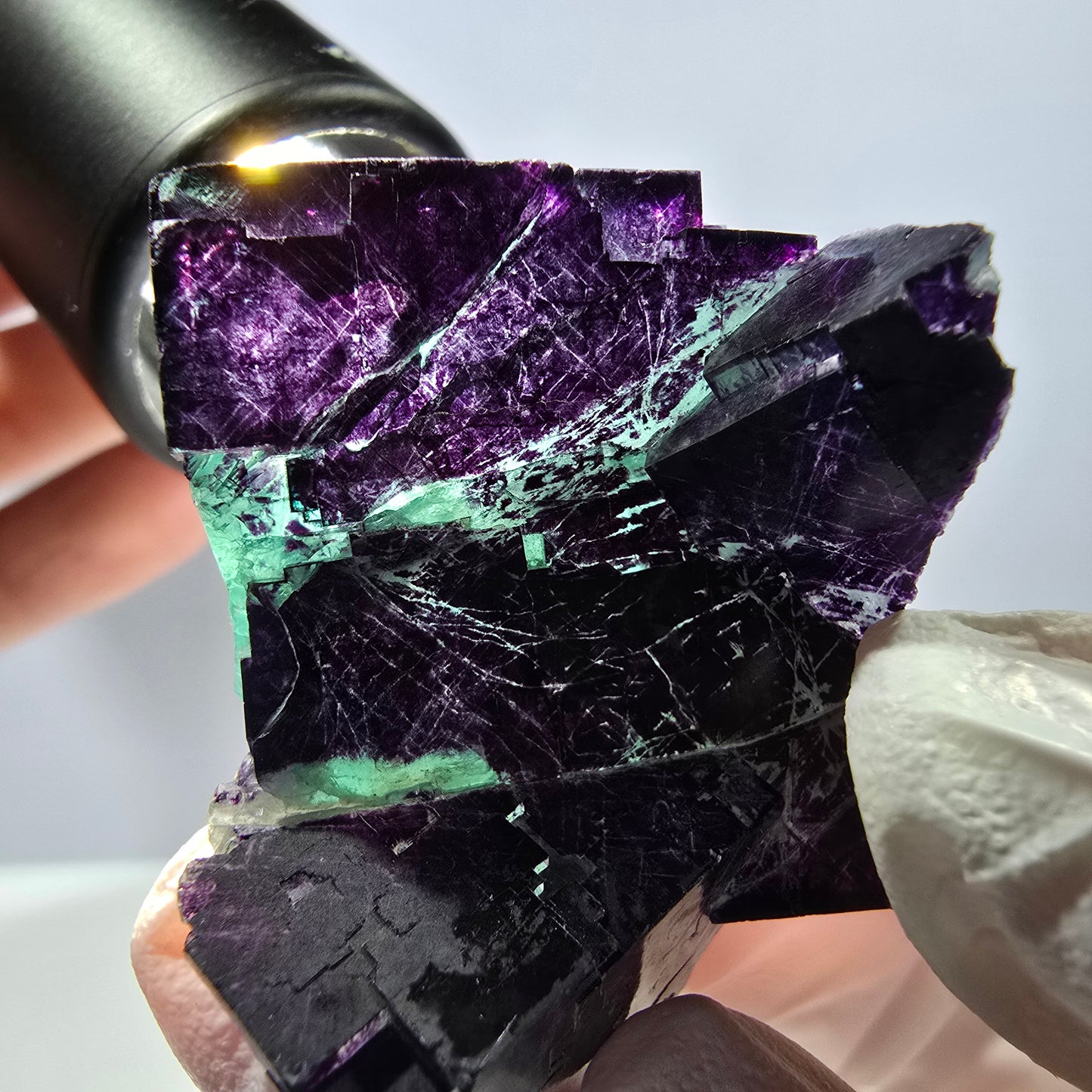 Spécimen de cube de fluorite fantôme vert violet zonal 11:11 Angel Pocket, Namibie 44*32*25mm 