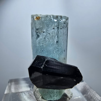 Seltener Aquamarin X mit Schörl Turmalin Erongo, Namibia 23*14*13mm