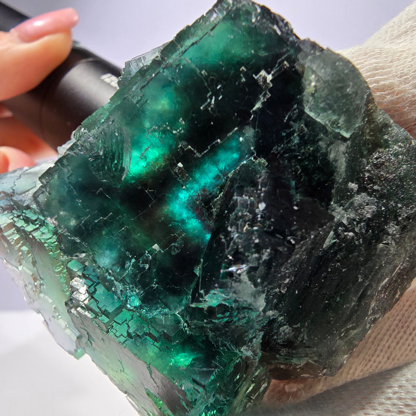 Grand cube de fluorite fantôme à gradins, Okorusu, Namibie, 74 x 65 x 33 mm 
