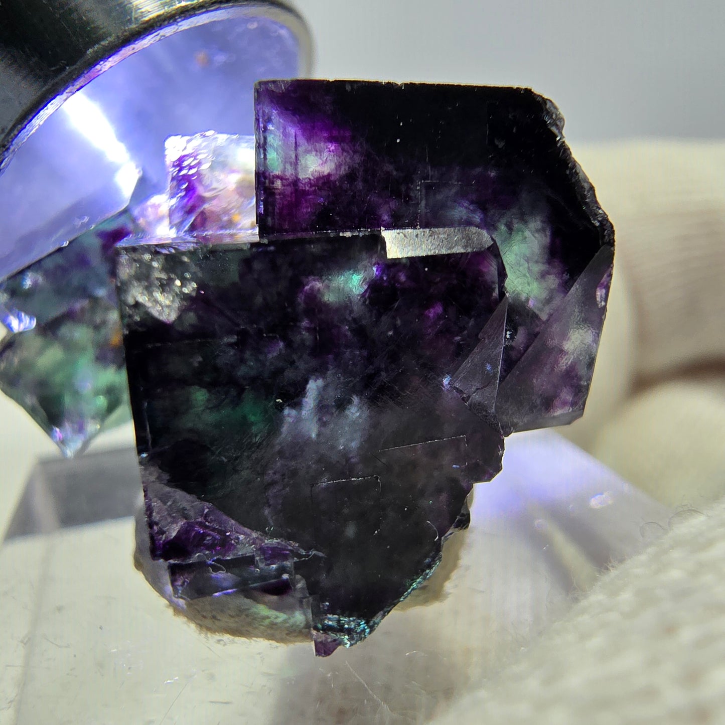 Spécimen de cube de fluorite fantôme zonal, vert violet Okorusu, Namibie 25*24*14mm 