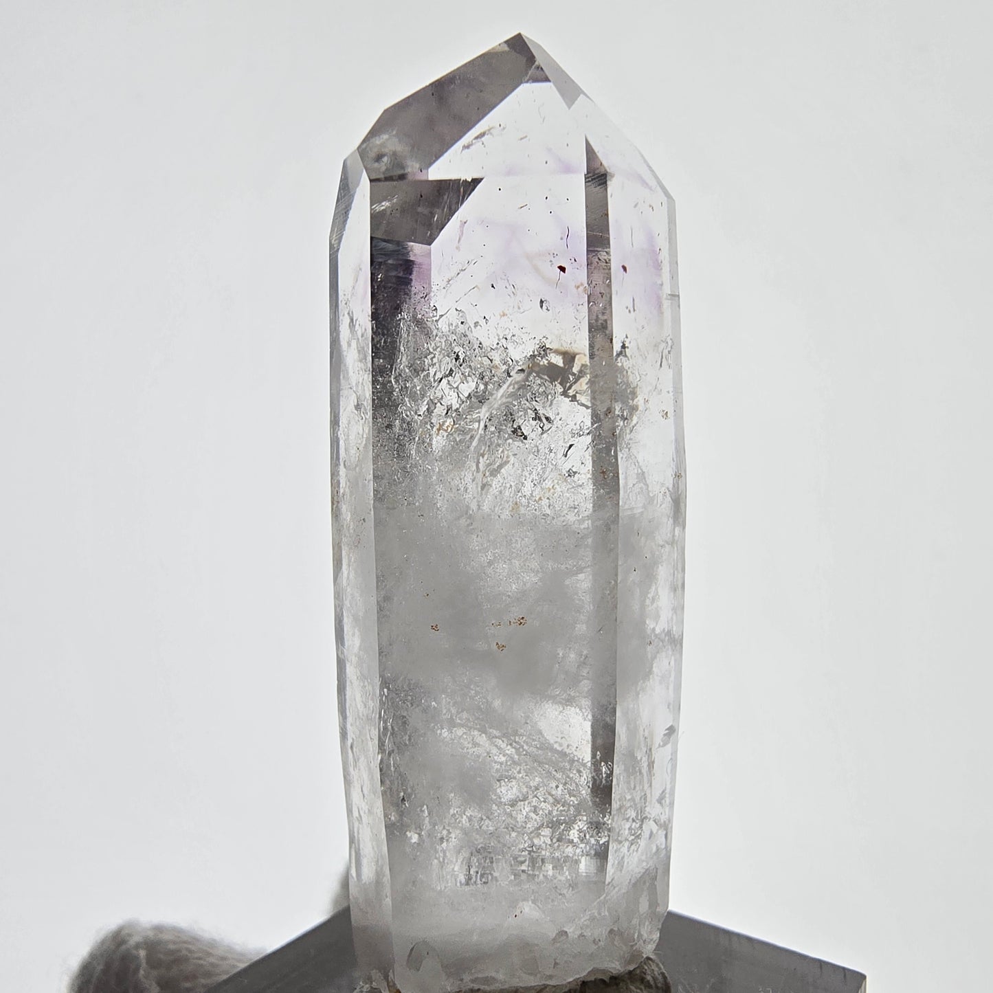Mine d'améthyste fantôme lémurienne de Point Streep, Goboboseb, Namibie, 50 x 17 x 14 mm 