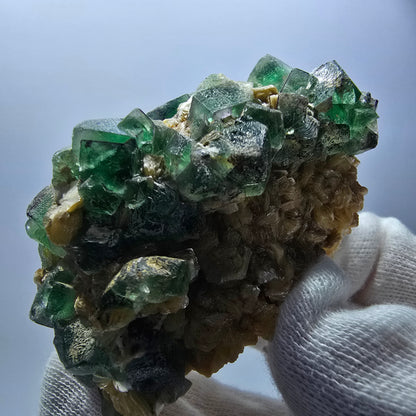 Cube de fluorite fantôme zonal, spécimen de muscovite, Erongo, Namibie, 75 x 49 x 41 mm 