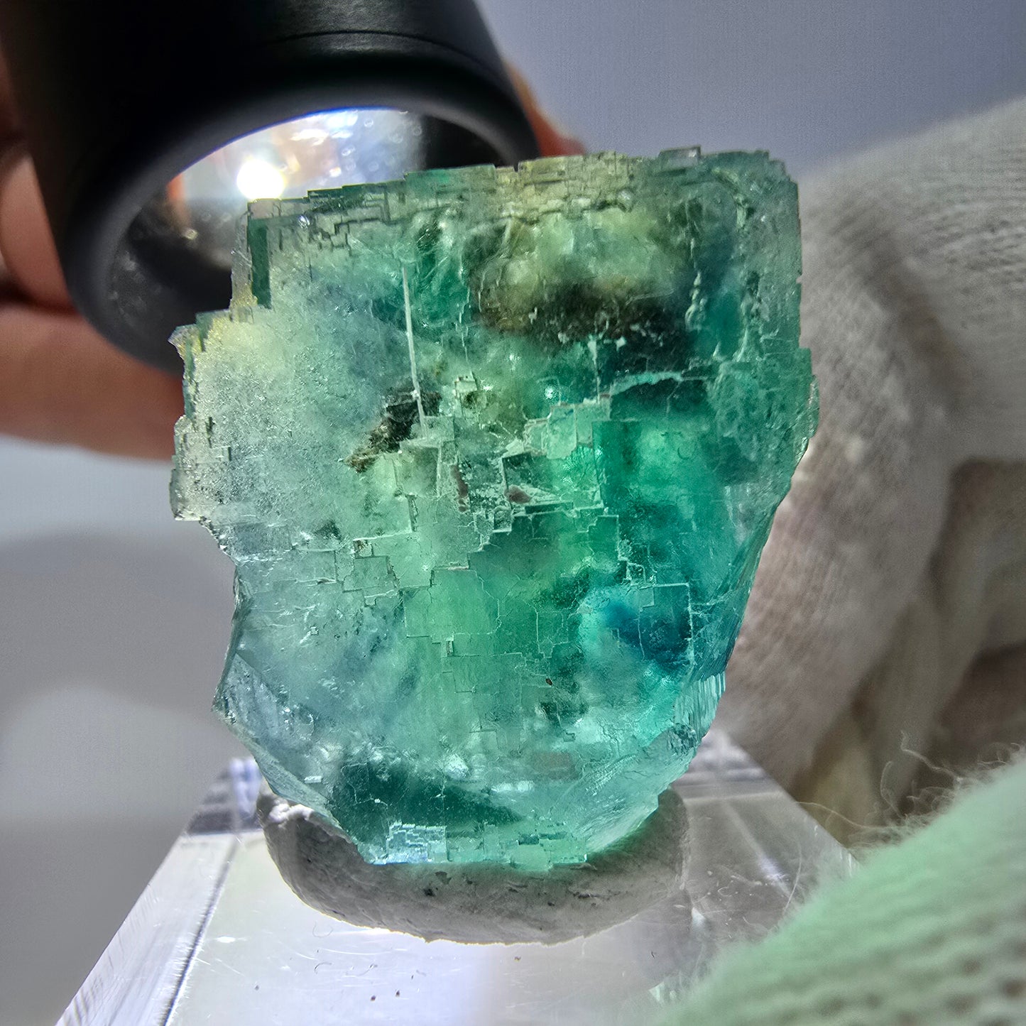Cube de fluorite fantôme parqueté, vert turquoise Okorusu, Namibie 32*25*19mm 