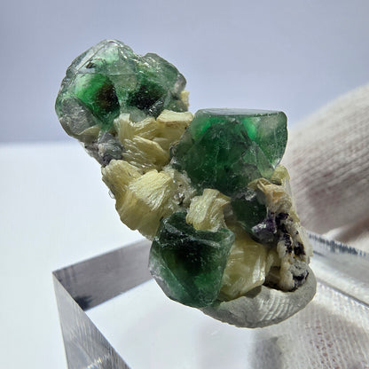 Cube de fluorite fantôme, spécimen de tourmaline scholle muscovite, Erongo, Namibie, 30 x 16 x 15 mm 