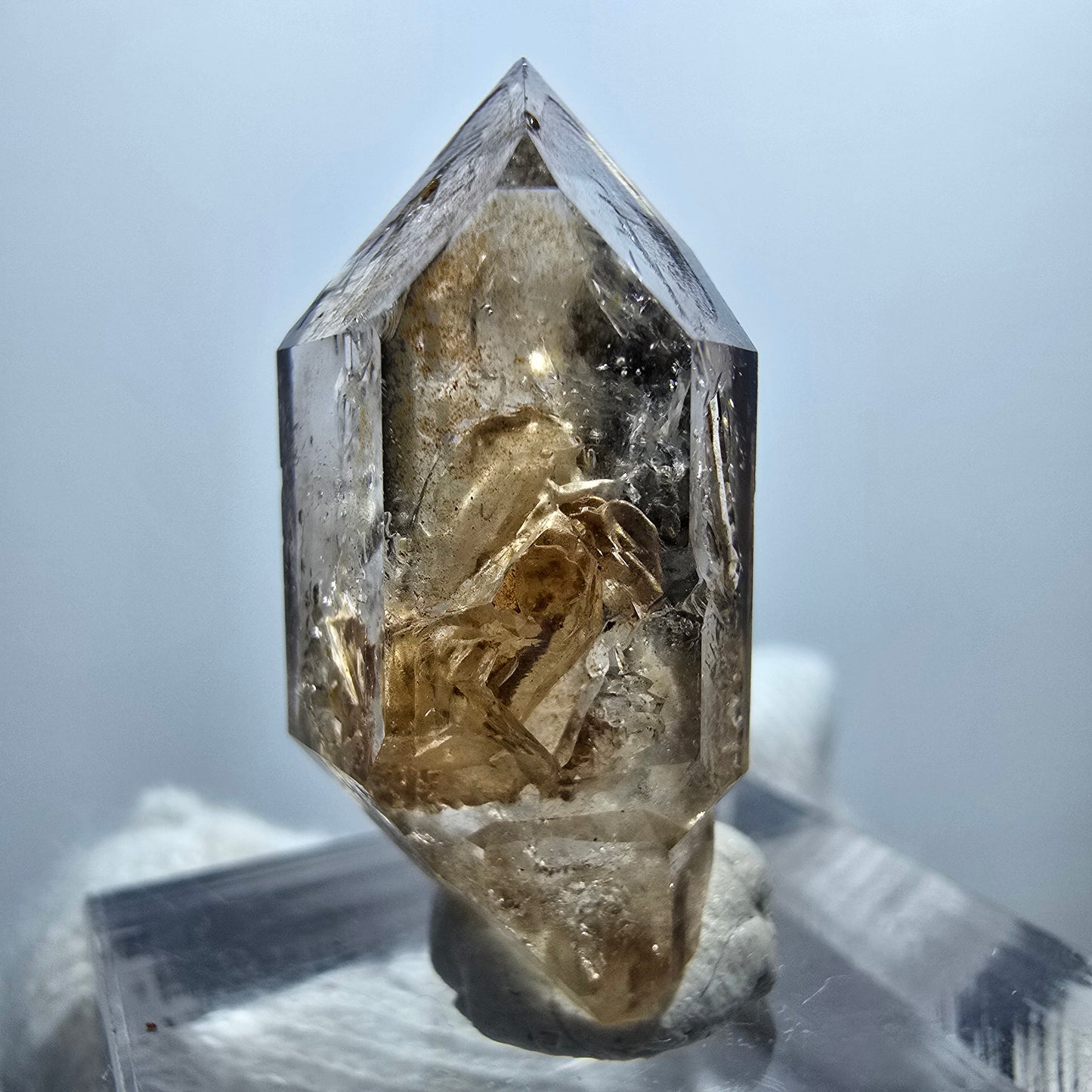 Sceptre Enhydro Phantom Smoky Quartz DT, 1x Bubble Goboboseb, Namibie 28*14*10mm 