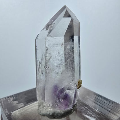 Améthyste fantôme avec hématite, mine Streep, Goboboseb, Namibie, 30 x 15 x 10 mm 