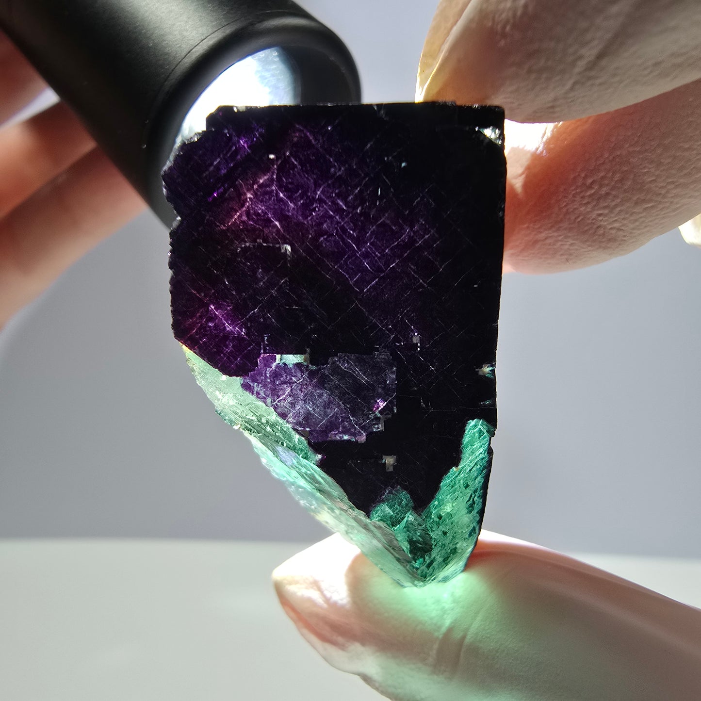 Spécimen de cube de fluorite fantôme vert violet zonal 11:11 Angel Pocket, Namibie 41*33*18mm 
