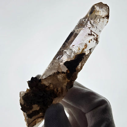 Sceptre DT en quartz fumé squelette Enhydro, parure de poche Valentine en calcite UV. Namibie 128 x 32 x 27 mm 