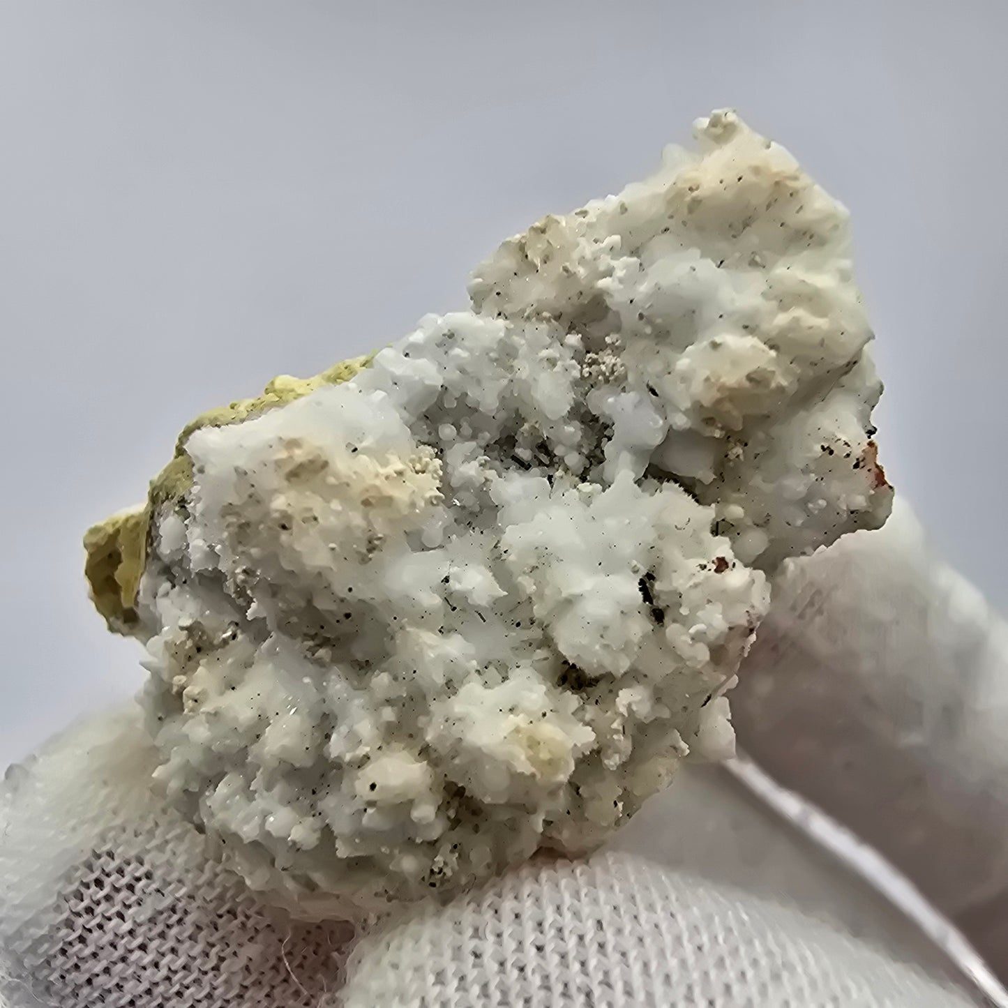 Spécimen rare d'opale hyalite blanche Erongo, Namibie 34*28*23mm collection de minéraux 